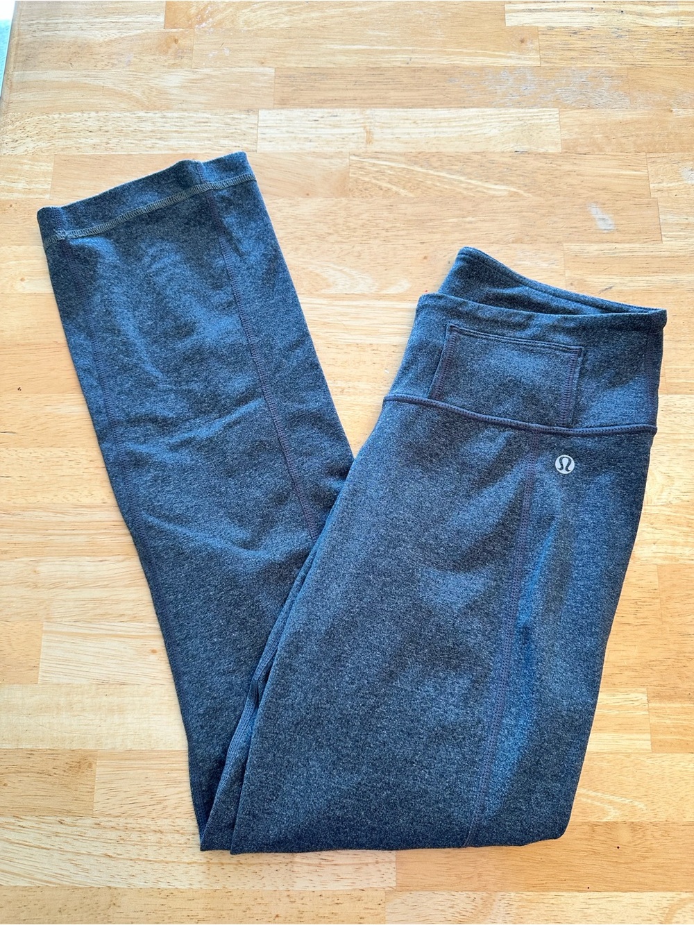 Lululemon leggings size 4